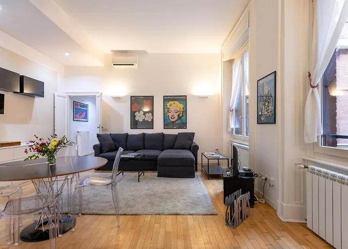 Co99 - Modern Two Bedrooms Apartment In Castello Cova