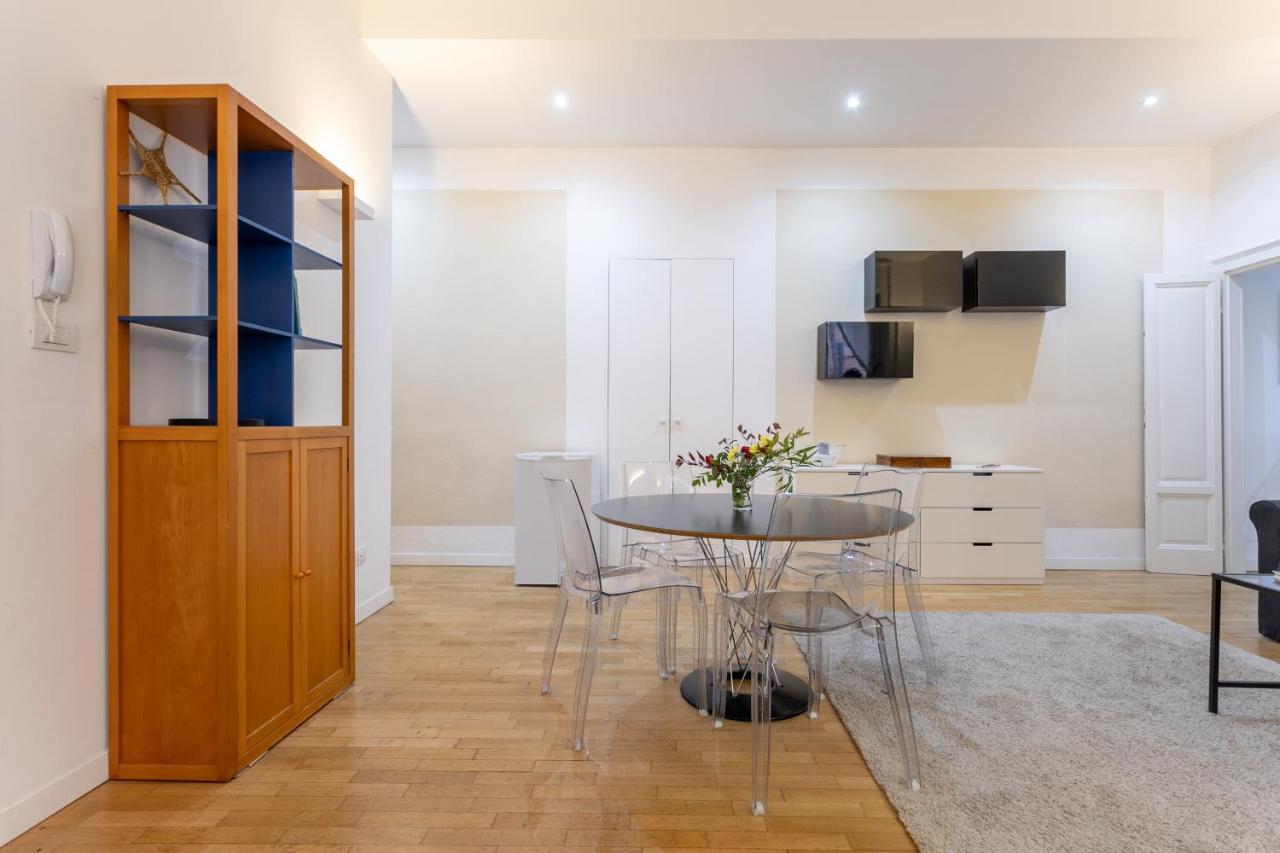 Co99 - Modern Two Bedrooms In Castello Cova Apartment